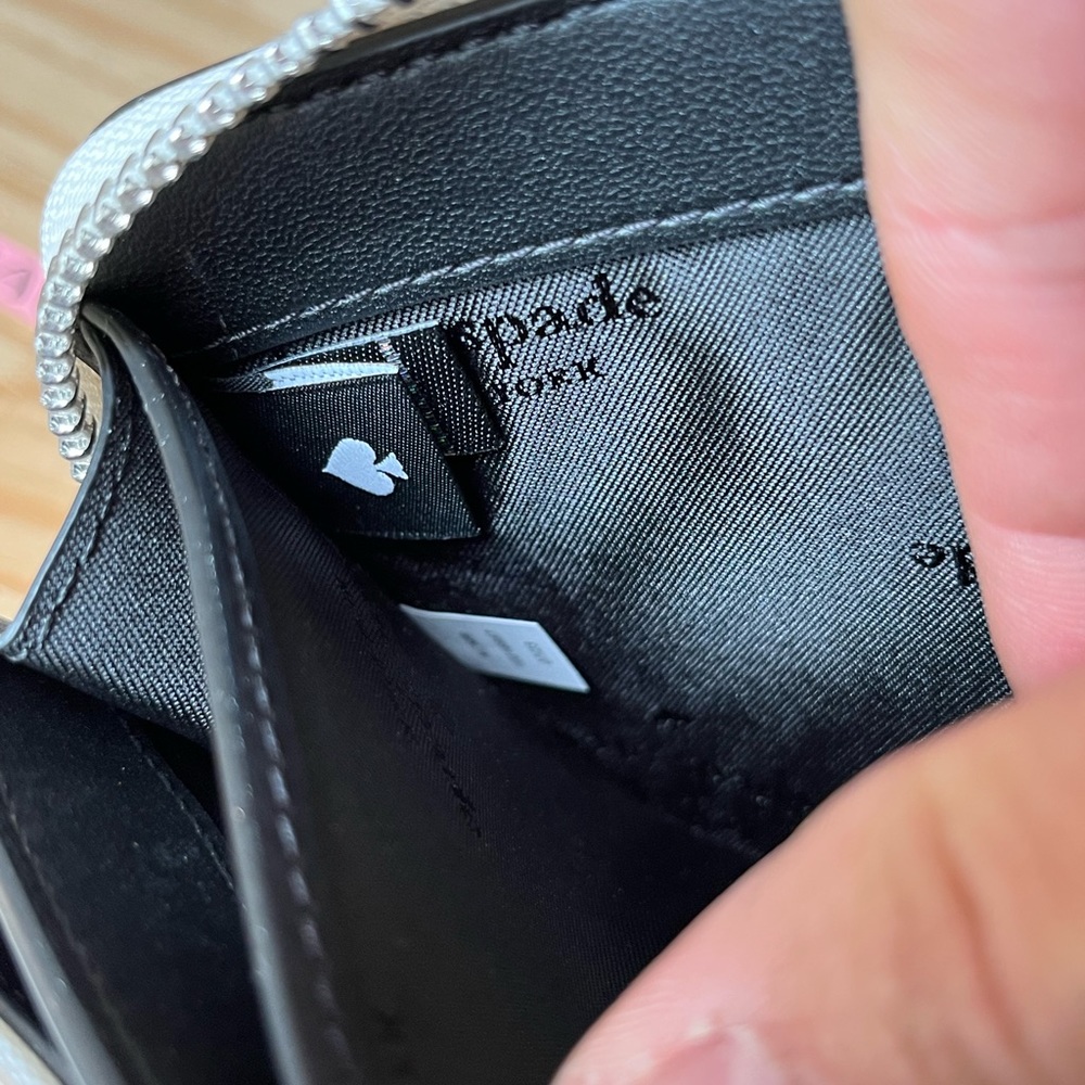 Kate Spade Wallet🎈🎈 - Picture 8 of 8